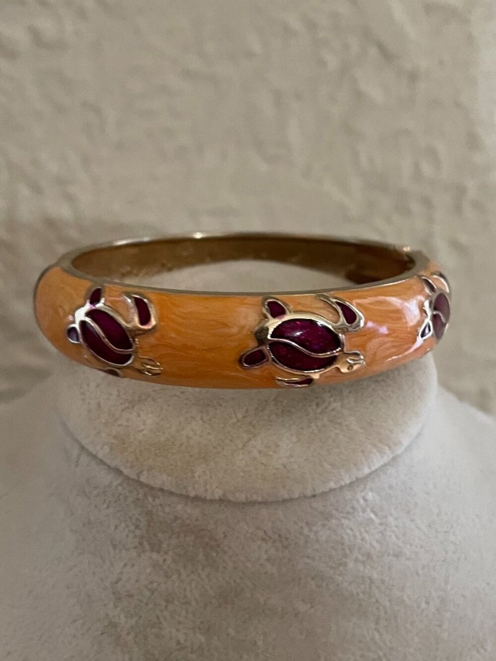 Jiu Long Xing Enamel Turtle Hinged Bangle Bracelet Orange Red Snap Closure